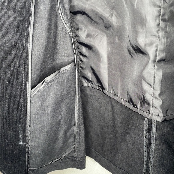 Luii black corduroy jacket with snap closure, size xl - Picture 7 of 8